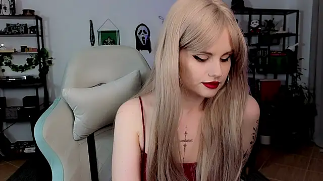 Della Ideal online show from 13, 7, 2026