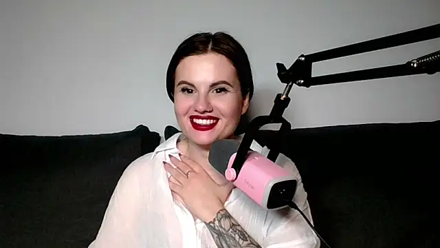 Della Ideal online show from 18, 3, 2025