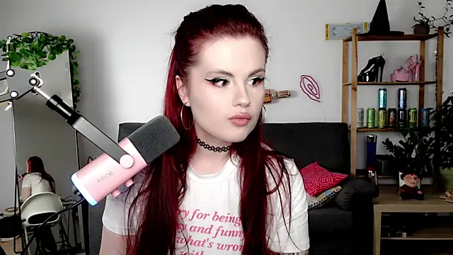 Della Ideal online show from 23, 9, 2025