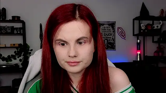 Della Ideal online show from 25, 3, 2026