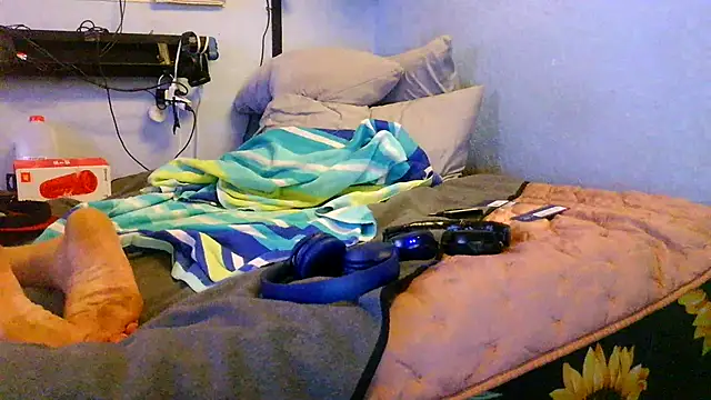 Snapshot of PornStro921 chatting on 1, 3, 2026 PornStro921 online show from 1, 3, 2026