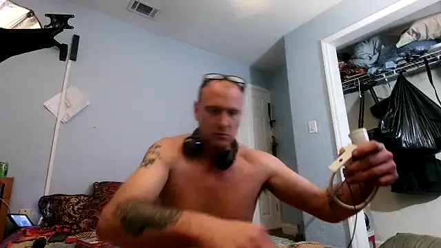 Snapshot of PornStro921 chatting on 14, 3, 2025 PornStro921 online show from 14, 3, 2025