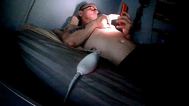 Snapshot of PornStro921 chatting on 11, 2, 2026 PornStro921 online show from 11, 2, 2026