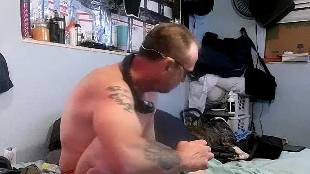 Snapshot of PornStro921 chatting on 7, 10, 2025 PornStro921 online show from 7, 10, 2025