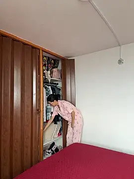 Snapshot of Soy_Sara7 chatting on 27, 10, 2025 Soy Sara7 online show from 27, 10, 2025