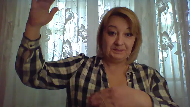 ArielXLoveresss online show from 5, 3, 2025