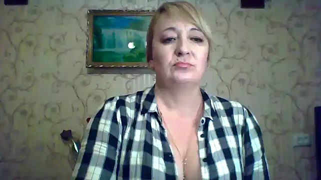 ArielXLoveresss online show from 9, 3, 2025