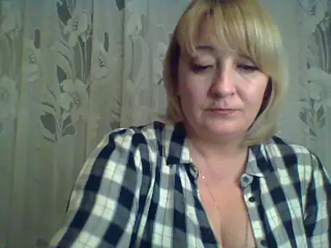 ArielXLoveresss online show from 5, 3, 2025