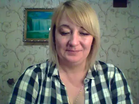 ArielXLoveresss online show from 10, 3, 2025