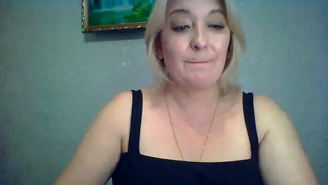 ArielXLoveresss online show from 3, 10, 2025