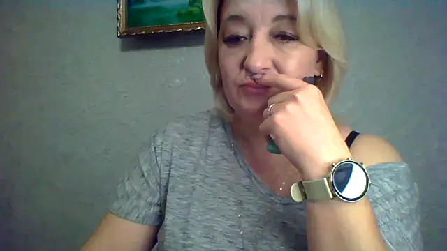 ArielXLoveresss online show from 4, 10, 2025