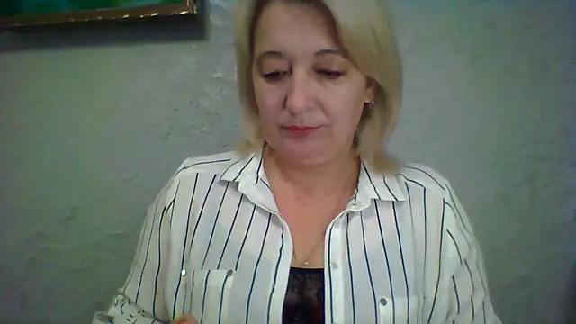 ArielXLoveresss online show from 2, 6, 2026