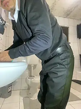 rogerdik76 online show from 11, 2, 2026