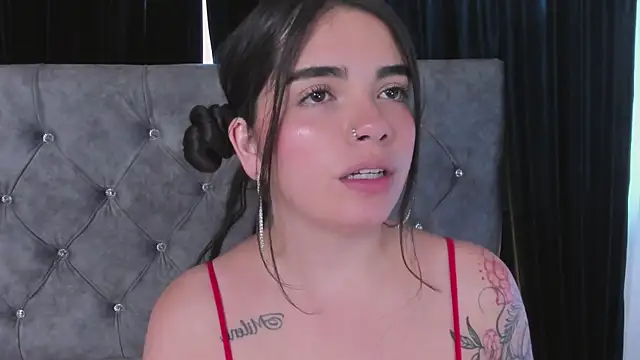 DaphneGlas online show from 27, 11, 2025