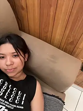 Snapshot of KiaraCut chatting on 31, 3, 2026 KiaraCut online show from 31, 3, 2026