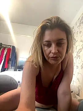 Busty-smiley-miley online show from 1, 10, 2025