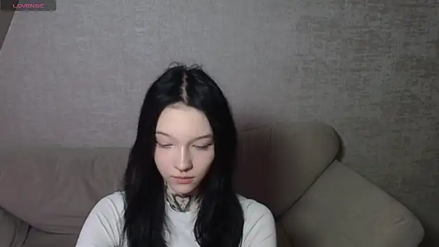 mefwhore online show from 4, 3, 2025