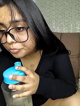 virginbrunette99 online show from 6, 11, 2025