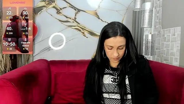 Bella williamss  online show from 14, 4, 2026