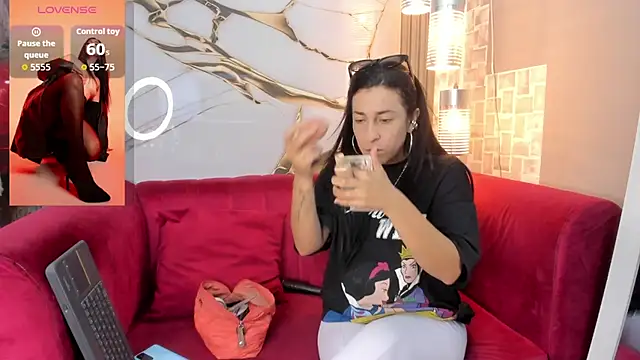 Bella williamss  online show from 7, 2, 2026