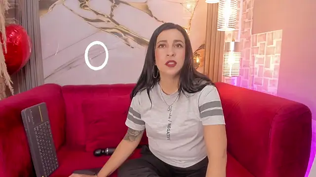 Bella williamss  online show from 18, 12, 2025