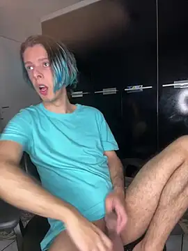 Snapshot of blondetwink chatting on 4, 6, 2026 blondetwink online show from 4, 6, 2026