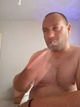 chris19851 online show from 10, 6, 2026