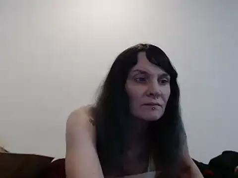 Hotmodel1984 online show from 18, 12, 2025