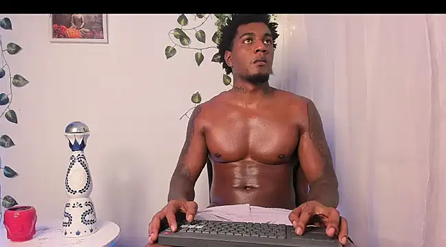 Snapshot of LOGAN_DRAKE chatting on 11, 3, 2025 LOGAN DRAKE online show from 11, 3, 2025