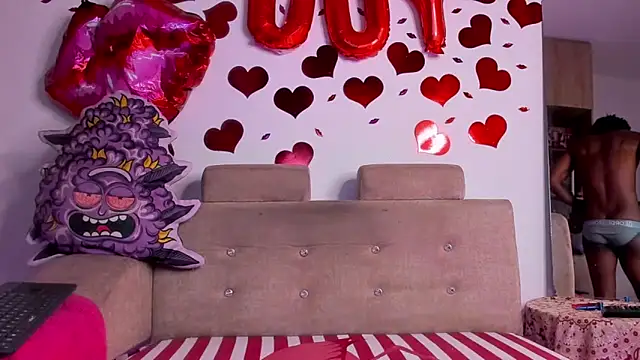 LOGAN DRAKE online show from 28, 2, 2026