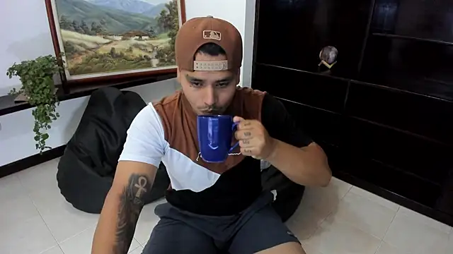 maxflurry  online show from 4, 3, 2025