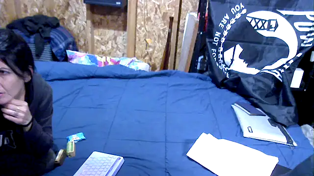 SillyRabbitz online show from 6, 11, 2025