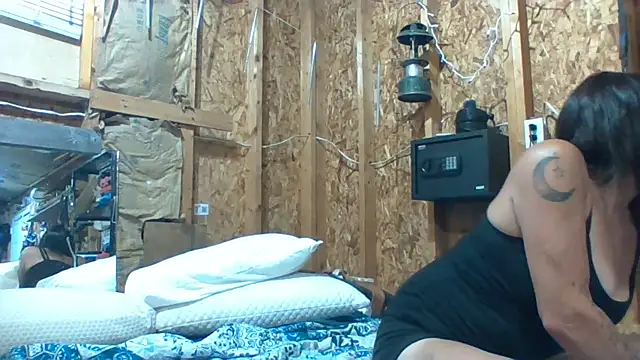 SillyRabbitz online show from 12, 9, 2025