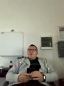 Mike8523 online show from 28, 9, 2025