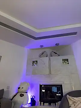 MeryWeaver online show from 5, 4, 2026