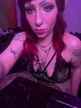 ChrryFoxx online show from 28, 2, 2025