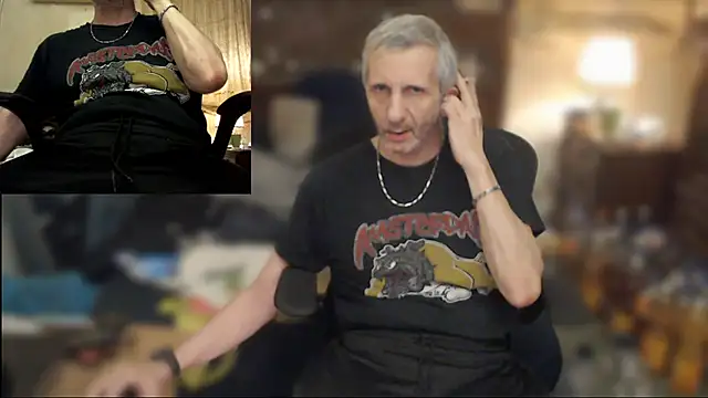 Snapshot of maxdaddy690 chatting on 7, 7, 2026 maxdaddy690 online show from 7, 7, 2026