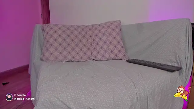 annabananas01 online show from 10, 10, 2025