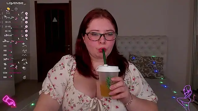 Lily lu one online show from 8, 3, 2025