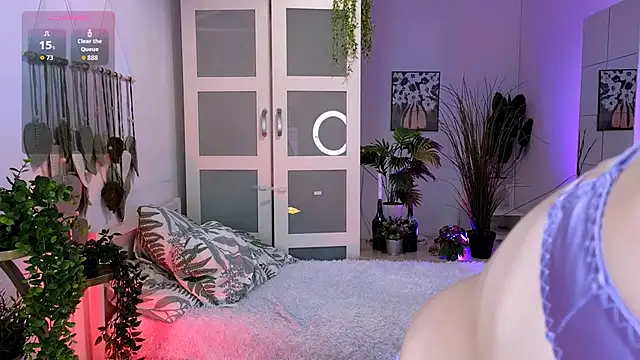 Cherry Bite online show from 17, 10, 2025