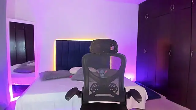 Iam brittanyjhons online show from 25, 9, 2025