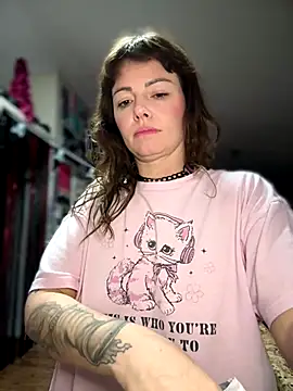 NaughtyLittleVeteran online show from 22, 11, 2025