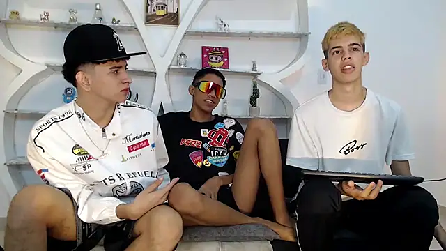 KING OFF BOYS online show from 2, 12, 2025