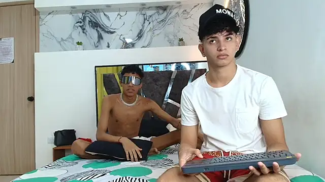 KING OFF BOYS online show from 23, 9, 2025