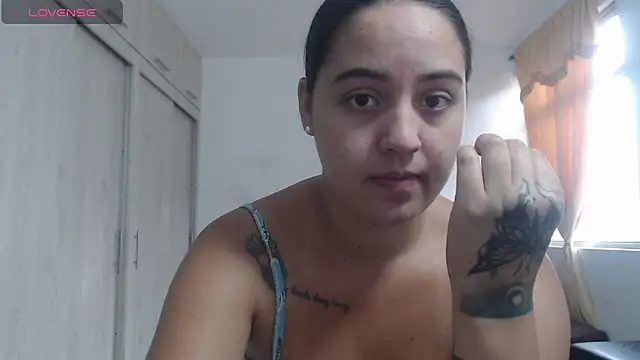 Anthonela Queen online show from 17, 11, 2025