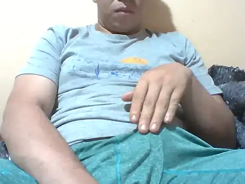 Snapshot of fabian699 chatting on 22, 11, 2025 fabian699 online show from 22, 11, 2025