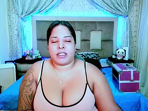 Snapshot of indiantopaz694u chatting on 9, 11, 2025 indiantopaz694u online show from 9, 11, 2025