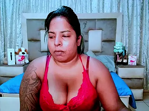 Snapshot of indiantopaz694u chatting on 19, 3, 2025 indiantopaz694u online show from 19, 3, 2025