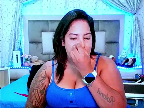 Snapshot of indiantopaz694u chatting on 9, 9, 2025 indiantopaz694u online show from 9, 9, 2025