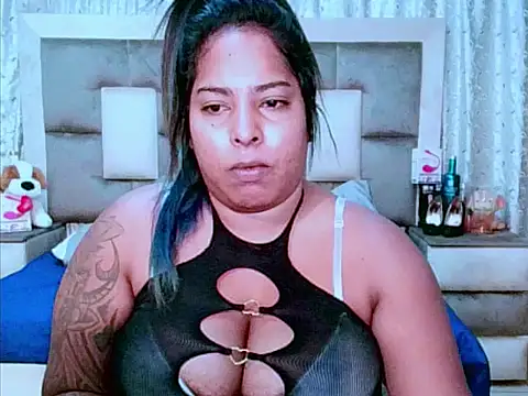 Snapshot of indiantopaz694u chatting on 13, 3, 2025 indiantopaz694u online show from 13, 3, 2025